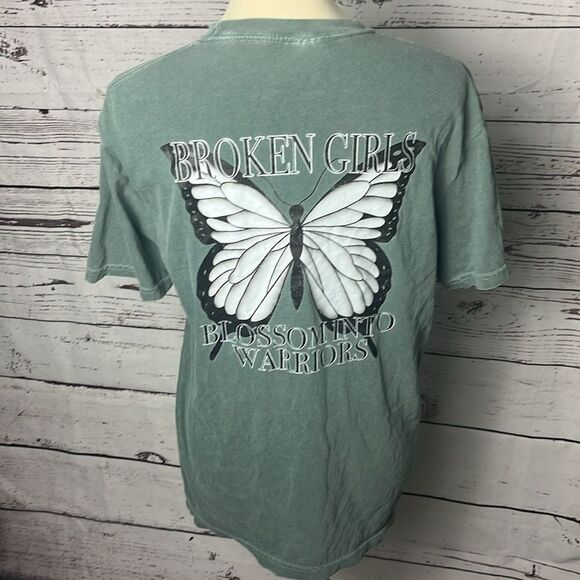 Custom Made Butterfly Tee - Picture 4 of 6
